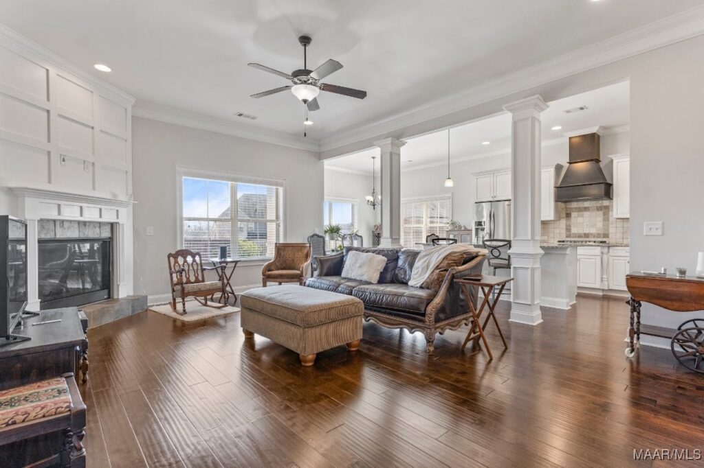 Buck Realty